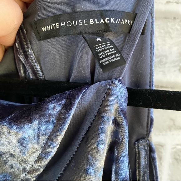 WHBM Cold Shoulder Crushed Velvet Top - Picture 4 of 6